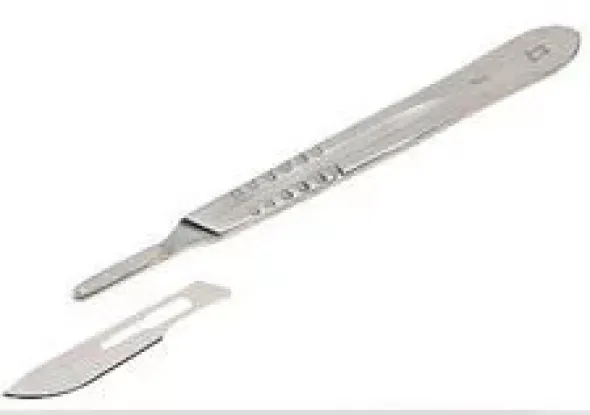Bisturi-lama in Acciaio tipo 3 / n° 12 cf.10 pz