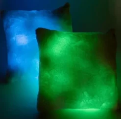 Cuscini quadrati luminosi