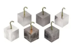 Set di sei cubi di uguale volume