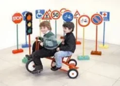 Set educazione stradale: i segnali stradali